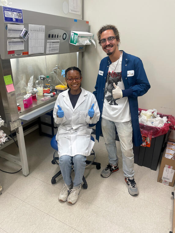 Gabriel Romero (SHURP 2020 alum and Harvard Biological and Biomedical Sciences PhD Student) with Aminah Coleman (SHURP 2025 Scholar)